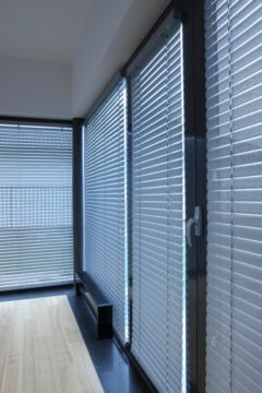 Alumiinisälekaihdin | Mittatilaus - Image 6